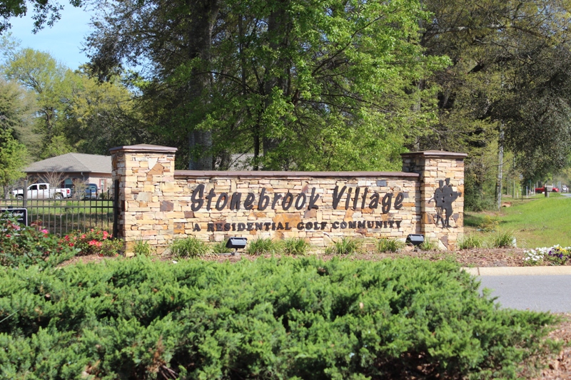 Stonebrook Village gated golf course community